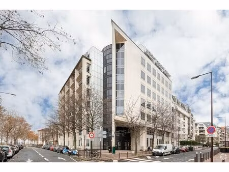 location bureaux 236 m² à 435 m²