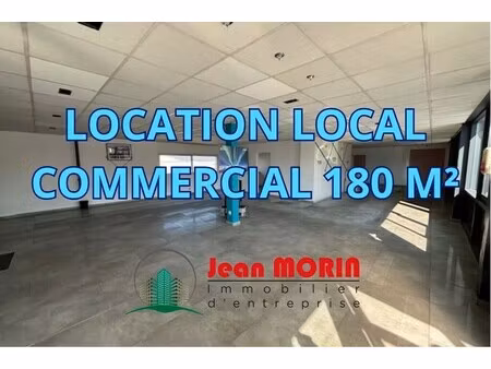 location commerce 180 m²