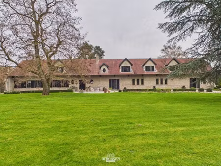 villa de luxe à vendre à mont-saint-éloi