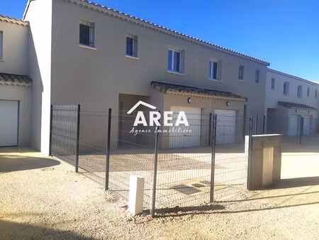 a louer  maison d'environ 85 m² avec garage et terrasse à bollene.