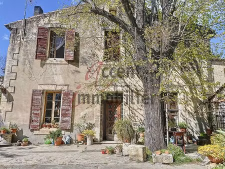 maison de maître .