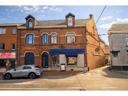 immeuble de rapport - 100% loiué commercial et appartement
