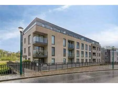 superbe penthouse avec 3 chambres et double terrasse