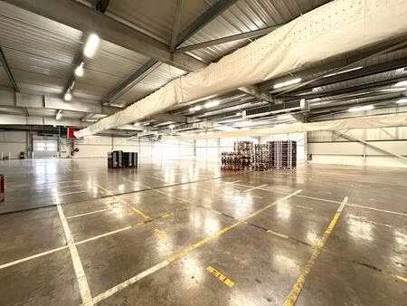 location entrepôt chateaurenard 13160 750m² à 10235m²