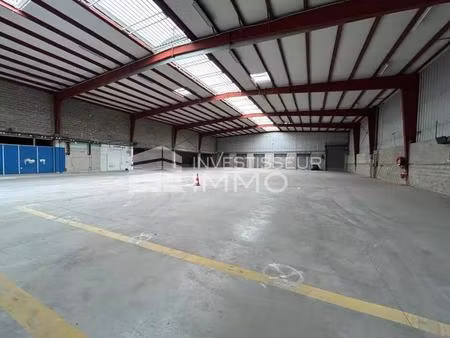 location local d'activités 4 990 m² à 10 463 m²