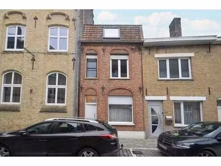 gezellige stadswoning in het hartje van diksmuide!