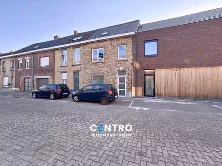 instapklare stadswoning met 3 ruime slpk en zonnig terras!