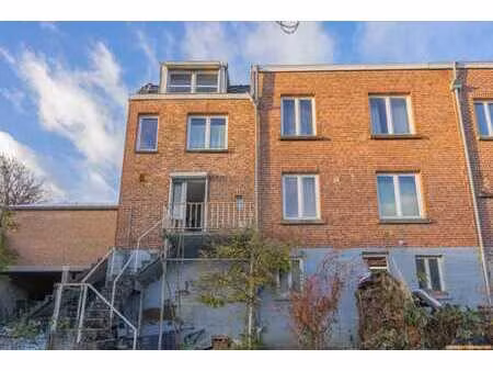 maison bel-étage 2 chambres – saint-servais