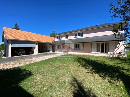 maison traditionnel barbazan debat 9 pièces 207 m2 sur une parcelle de 1800m²