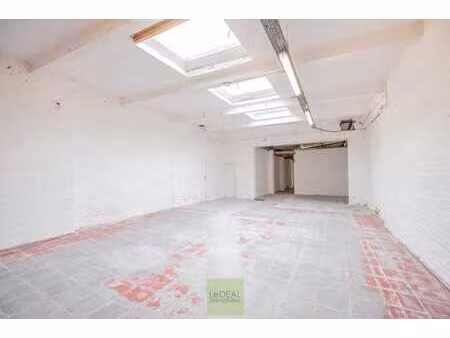 commerce / entrepôt de 200m2