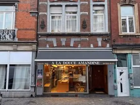 immeuble mixte avec commerce + appartement au guillemins