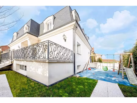 vente maison 7 pièces 350 m² à villemomble (93250)  749 000 €