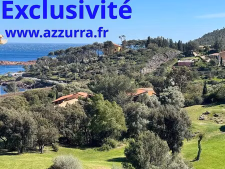 agay cap esterel 2 pièces exposé sud / sud-ouest – vue dégagée à cap esterel village