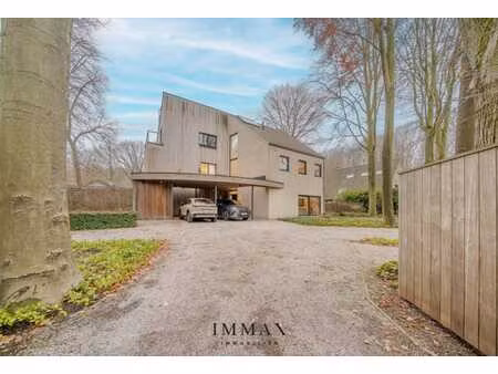 villa exclusive avec piscine intérieure  région de beisbroek