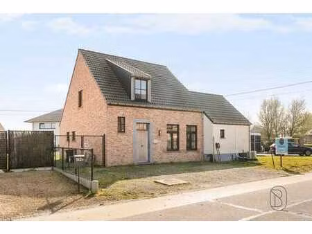 villa individuelle récente  calme et économe en énergie