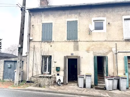 vente appartement 2 pièces 35 m² à commentry (03600)  18 000 €