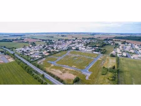 vente terrain aux magnils-reigniers (85400) : à vendre / 558m² les magnils-reigniers