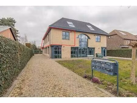 ruim en lichtrijk appartement met garage  berging en zonn...