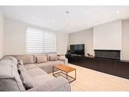 maison familiale avec jardin à temse