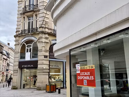 location local commercial