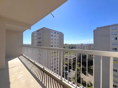 vente appartement 3 pièces 74 m² à bron (69500)  165 550 €