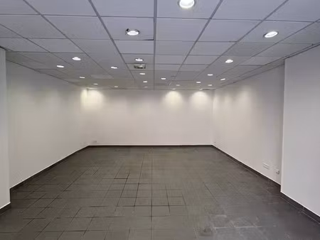 location commerce 1 pièce à oullins-pierre-bénite (69600)