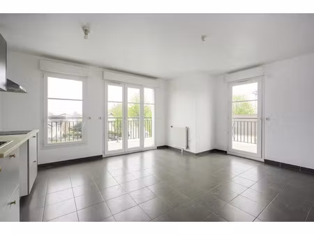 vente appartement 3 pièces 57 m² à crosne (91560)  219 900 €