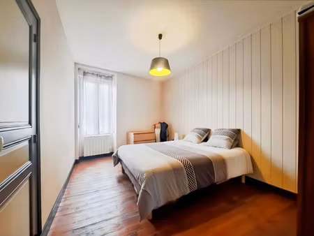 vente appartement 8 pièces 172 m² à la possonnière (49170)  215 000 €