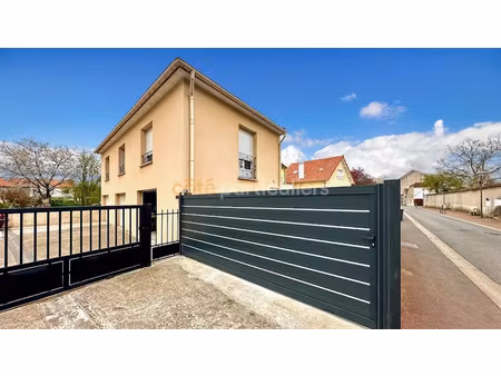 vente appartement 3 pièces 74.45 m² à brie-comte-robert (77170)  249 000 €