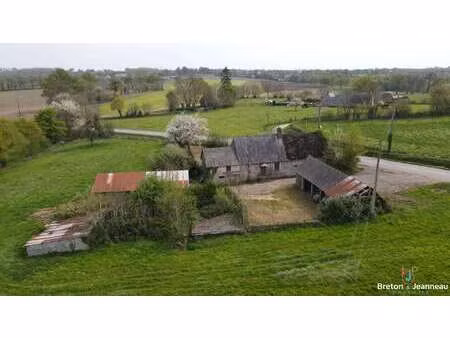 vente longère et corps de ferme à saint-denis-de-gastines (53500) : à vendre / 104m² saint