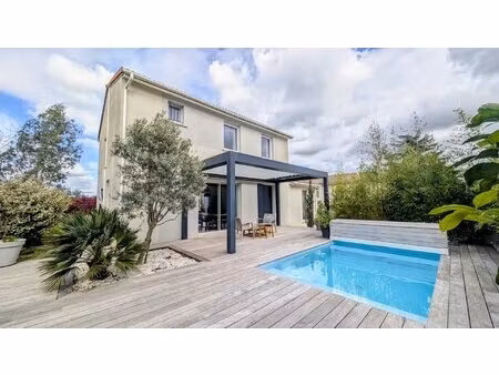 exclusivite. rouffiac-tolosan - maison familiale 7 pièces avec piscine et prestations mode