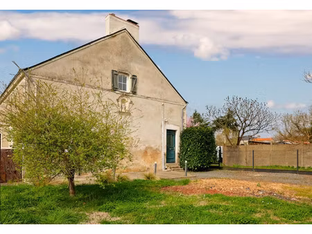 vente maison à saint-lumine-de-clisson (44190) : à vendre / 120m² saint-lumine-de-clisson
