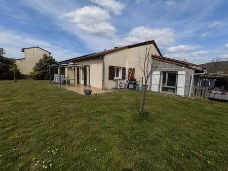 maison individuelle plain pied  90m2 sur 654m2 de terrain