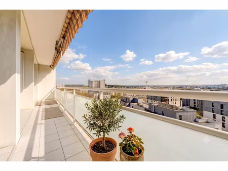 appartement t5 avec suberbe vue