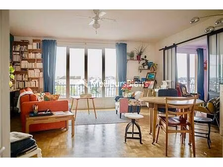 pontoise vue sur l'oise -magnifique f5 rénové avec place de parking et cave