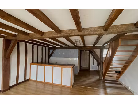 location appartement  m² t-3 à château-renault  440 €