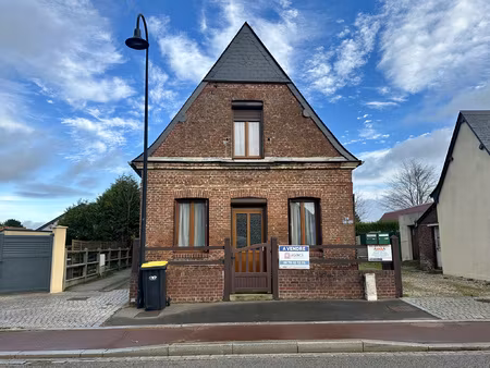 exclusivité maison mitoyenne d'un côté saint-nicolas-d'a