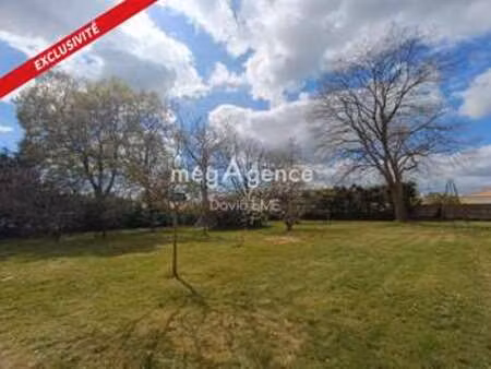 vente terrain à aizenay (85190) : à vendre / 600m² aizenay