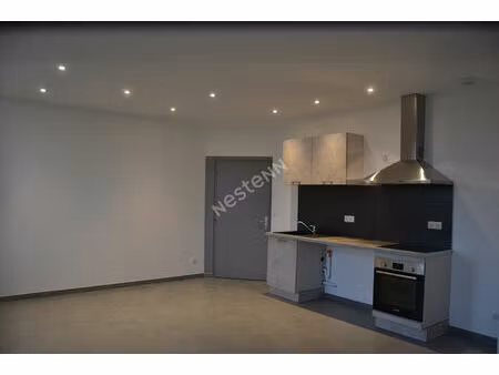 bel appartement de 3 pièces dans centre de saint maurice de lignon