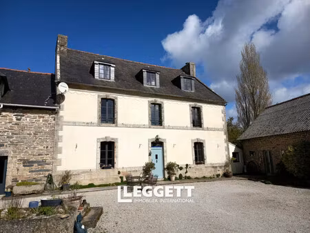 maison 25 pièce(s)  cast