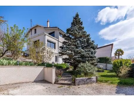 maison de 160 m² à dagneux