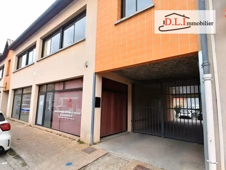 vente locaux professionnels 4 pièces 84.15 m² à moissac (82200)  70 500 €