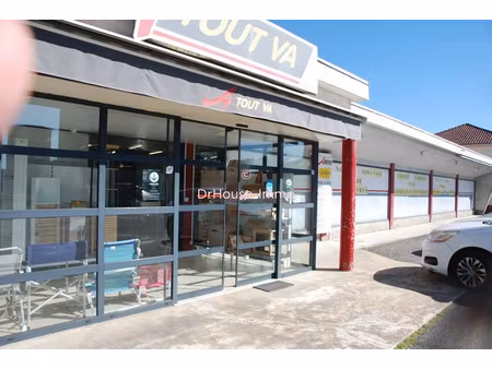 vente locaux professionnels 5 pièces 850 m² à lacapelle-marival (46120)  265 000 €