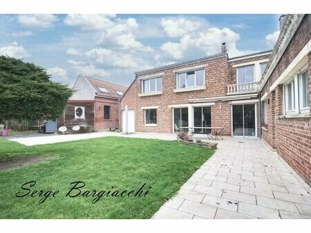 ? maison 284 m² + logement indépendant t2 1 660 m²