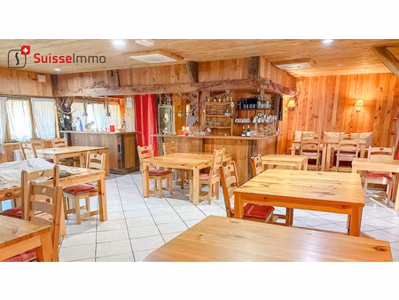 vente immeuble 10 pièces 300 m² à lougres (25260)  160 000 €