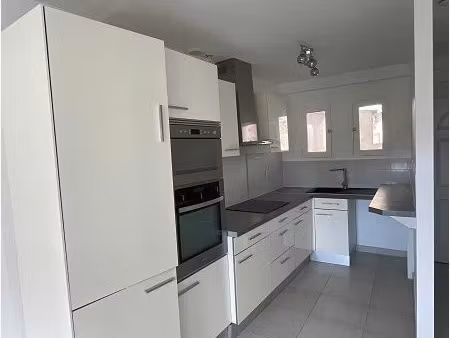 location appartement 2 pièces 40 m² à ales (30100)  540 €