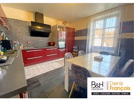 immeuble de 116 5 m² composé de 2 appartments