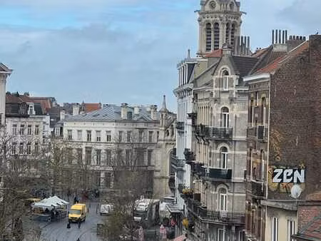 saint-gilles porte de hal -maison de commerce tb situation