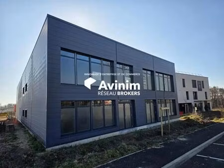 location local d’activités chevry 01170 194m²