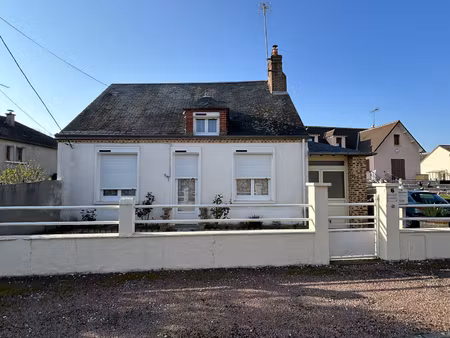 maison à louer - 702eur